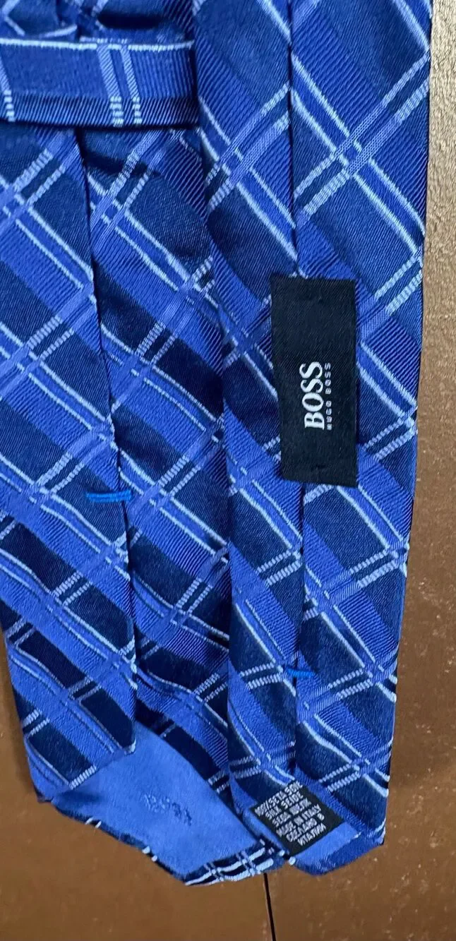 Hugo Boss tie - Picture 4 of 5
